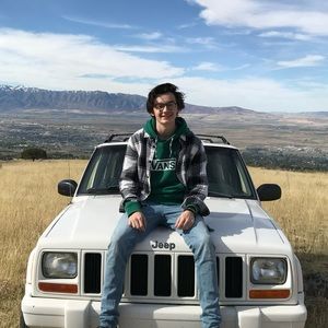 Meet your Posher, Kitt